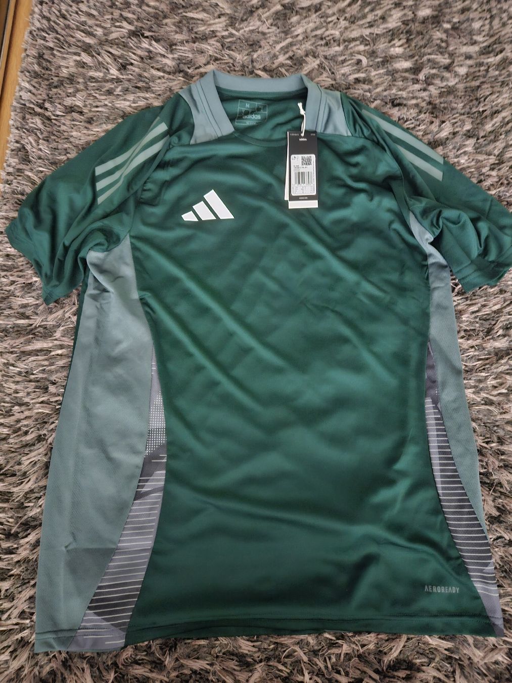 Adidas Canottiere & Pantaloni: Adidas Trikot Gr.M – Nuovo e nell'imballaggio originale da Emmenbrücke venduto da TopGato