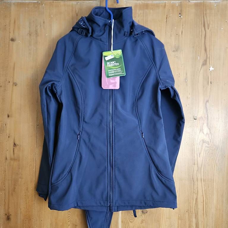 Giacche: mamalila Softshell Babywearing Jacket Allrounder navy S – Usato da Hergiswil NW venduto da Bergsunne 3