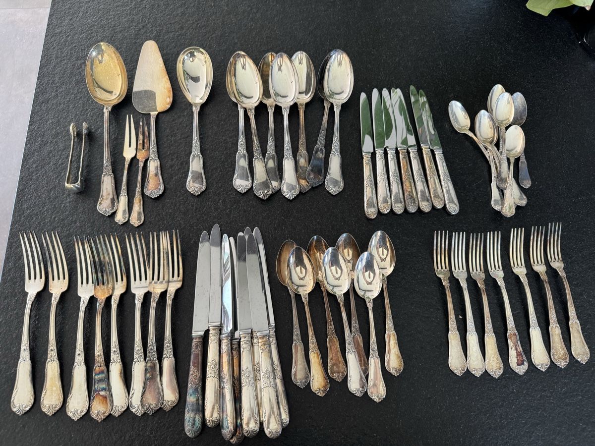 Set di posate: Altes versilbertes Besteck – Usato da Kiesen venduto da Lus1984