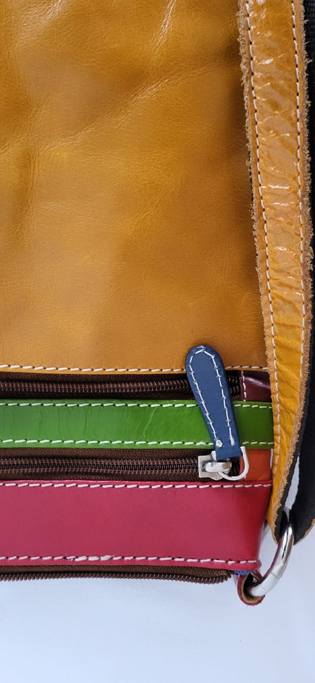 Taschen für Damen: Farbige Handtasche – Gebraucht aus Spiez von Lotta2 4