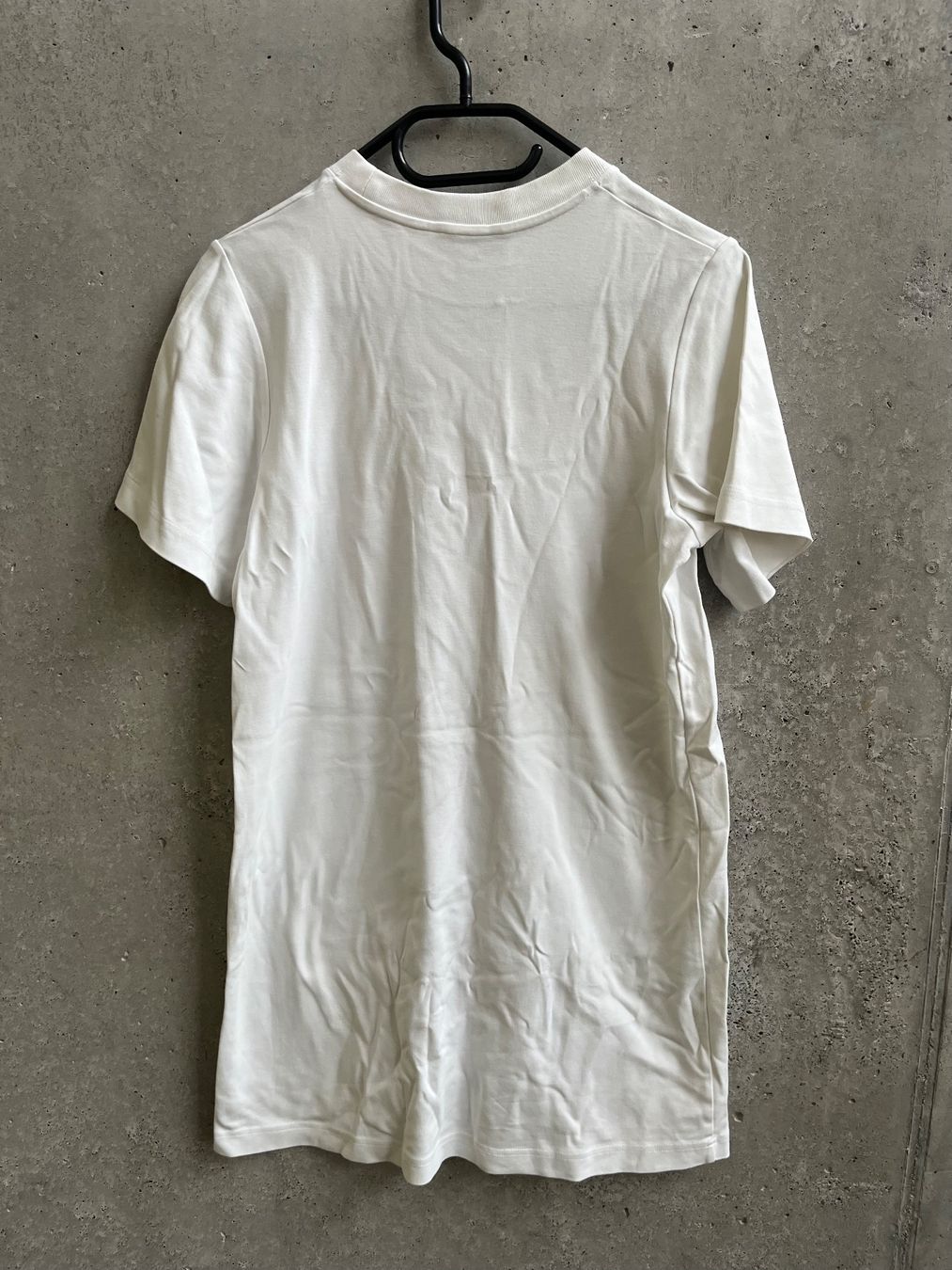 T-shirt: COS T-Shirt weiss lang – Usato da Bern venduto da leokislig 2