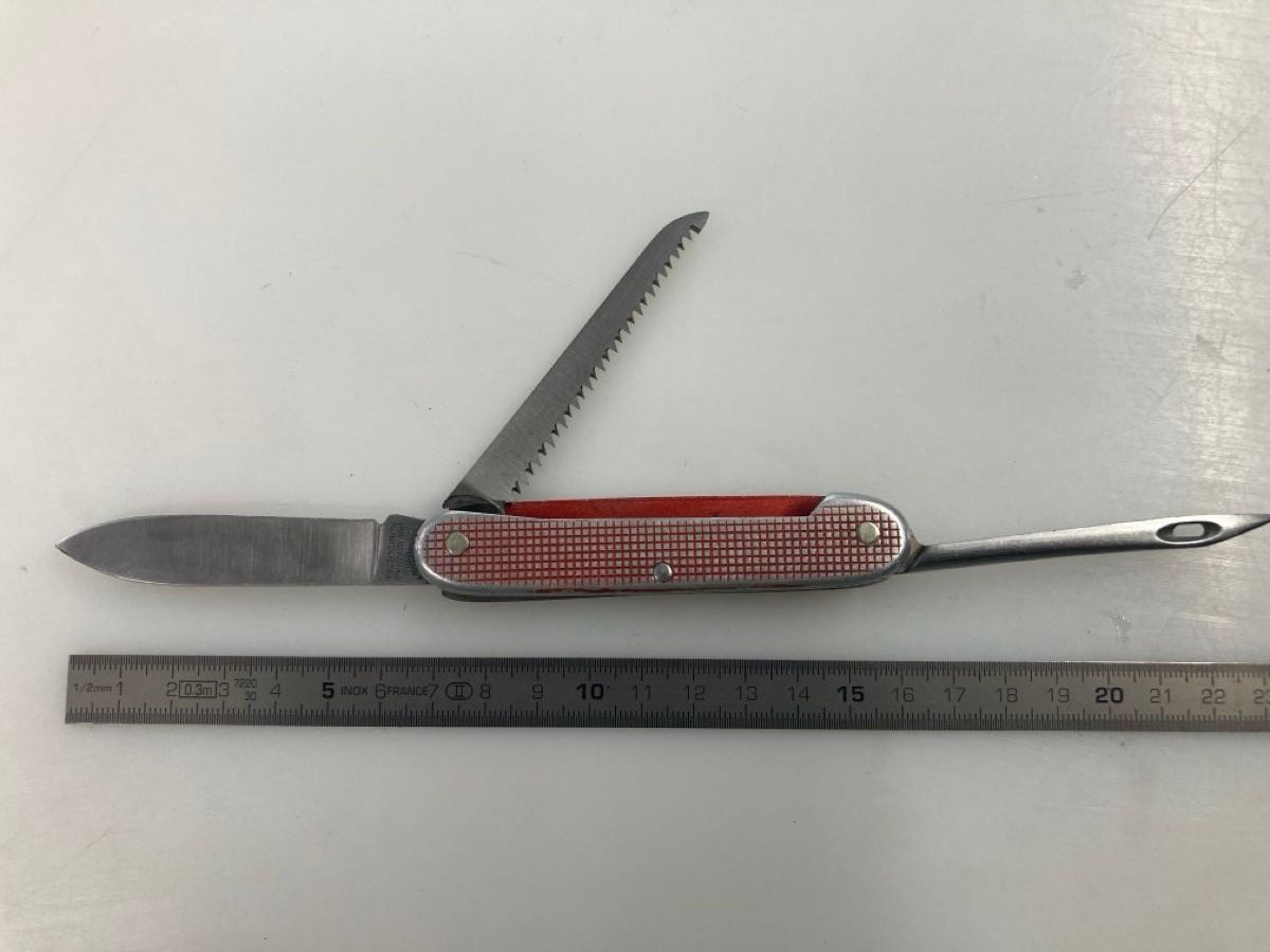 Victorinox Couteaux de poche: Sackmesser – D'occasion à Krauchthal par colligio 1