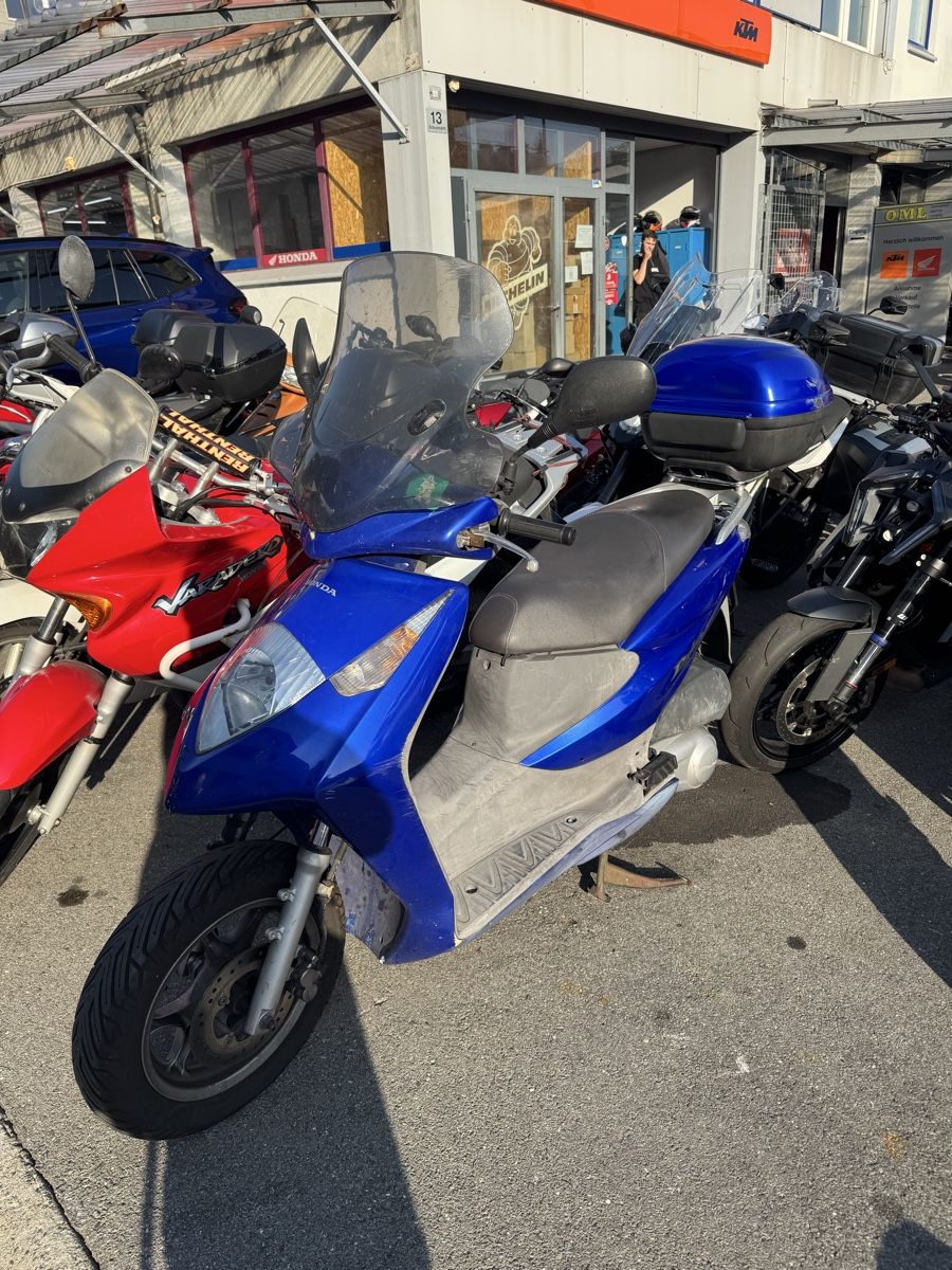 Honda Strada: Honda Dylan Ses 125 – Usato da Luzern venduto da RomanPoretti 1