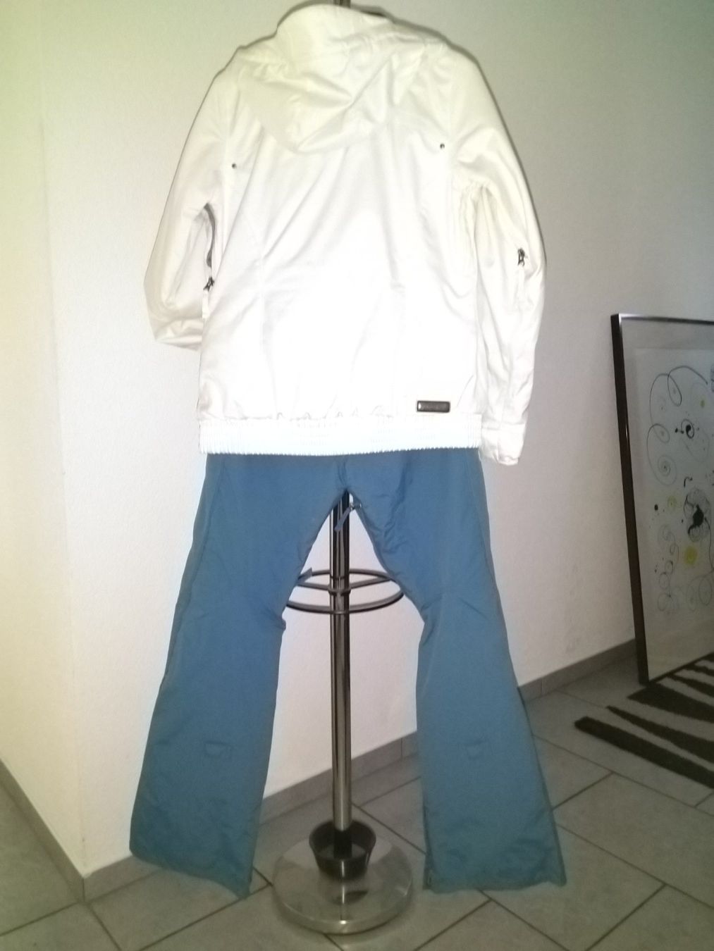 Burton Completi & Tailleur: Ski-/ Snowboard-Anzug – Usato da Rieden AG venduto da Galina11 4
