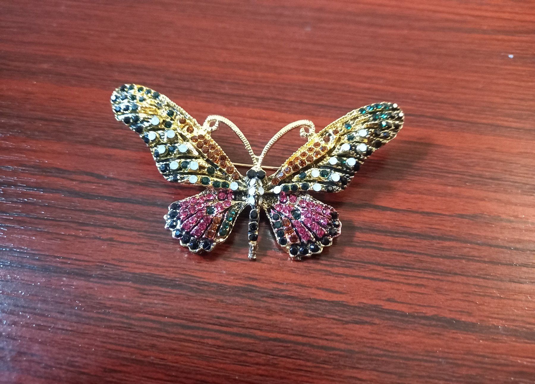 Spille & Fermagli: 5x Brosche Schmetterling - Broche papillon Strass – Nuovo e nell'imballaggio originale da Bussigny venduto da NATURALO