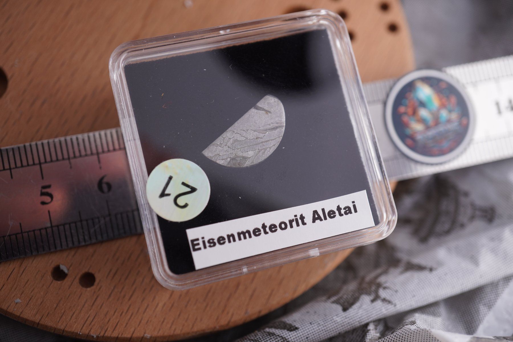 Minerali & Pietre curative: Eisenmeteorit Scheibe   Aletai    Ab 1.- – Nuovo e nell'imballaggio originale da Eschenbach SG venduto da topstone 3