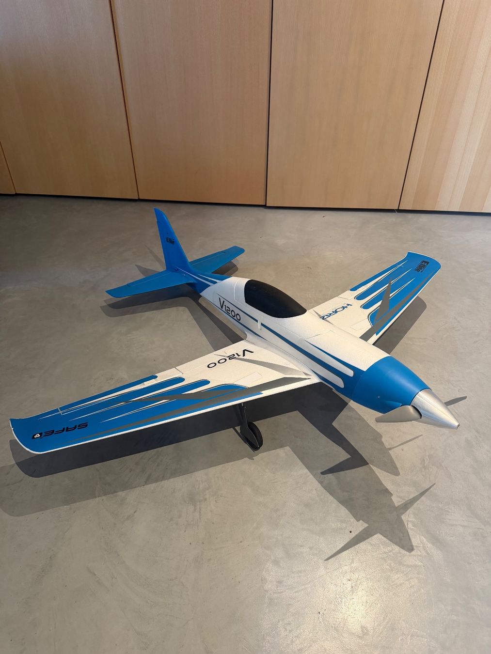 Modellismo RC: V1200 1.2m BNF Basic with Smart, AS3X and SAFE Select – Usato da Winterthur venduto da allstar44