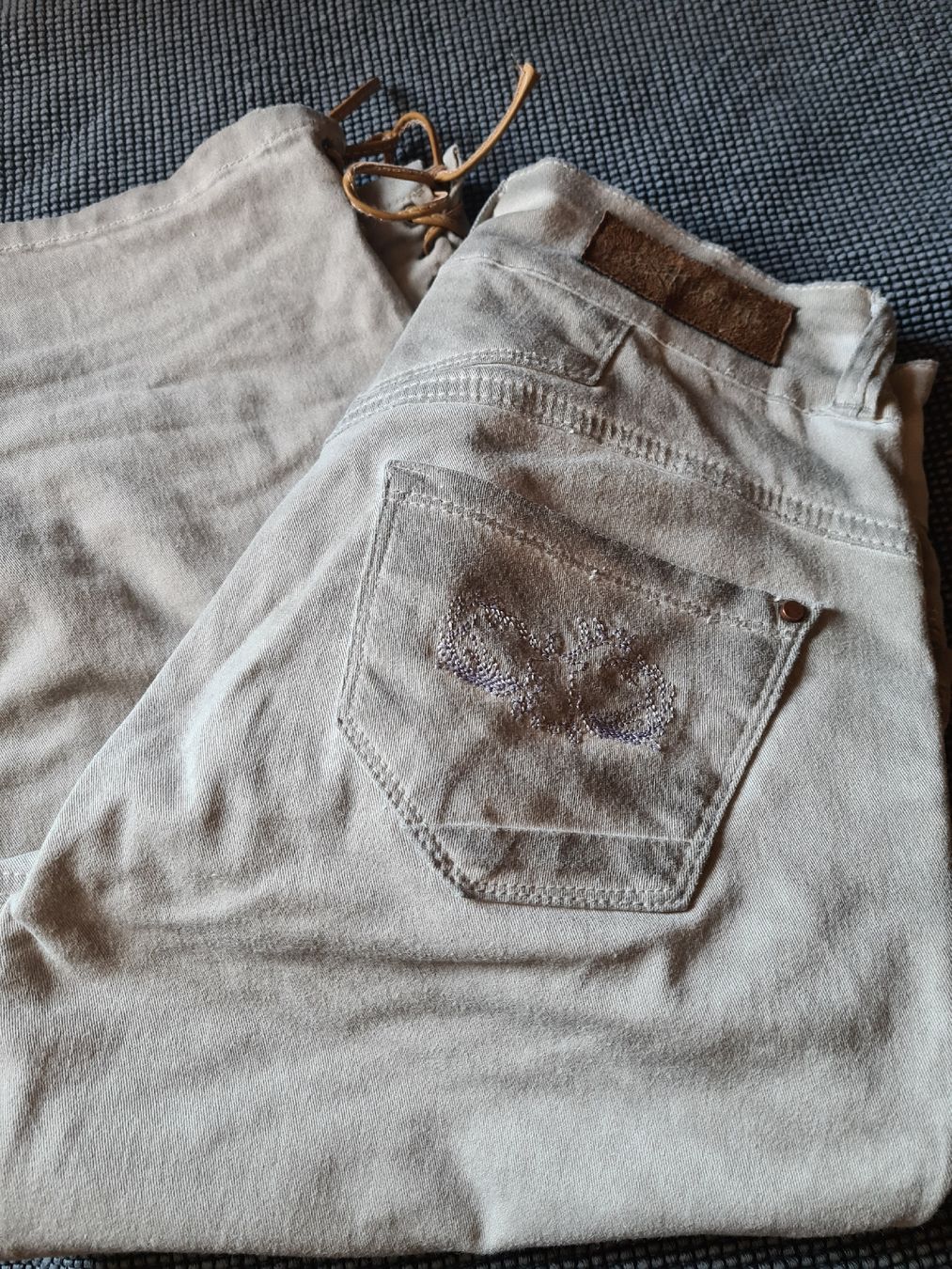 Pantaloni: Trachenhose Jeans – Usato da Falera venduto da Claudia610506 4