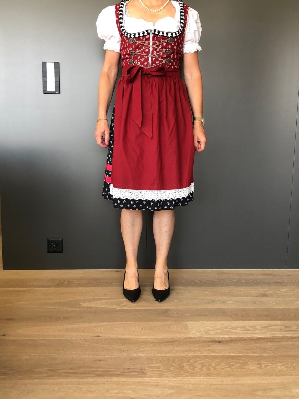 Vestiti: Dirndl Gr. 36 der Marke Skandal – Usato da Adligenswil venduto da futura0041