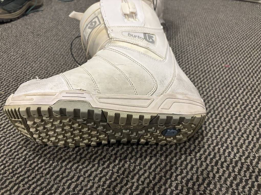 Scarpe da uomo: Kinder Snowboard Schuhe Gr. 38 – Usato da Weier im Emmental venduto da maskulin82 2