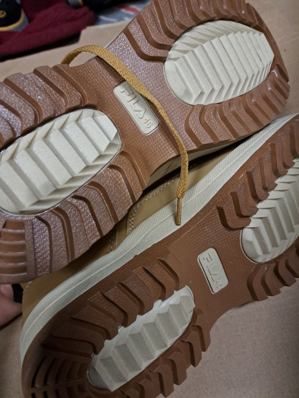 Scarpe da uomo: Herbstliche FILA Schuhe Gr. 46 – Nuovo (secondo la descrizione) da Grossdietwil venduto da hufi10 5