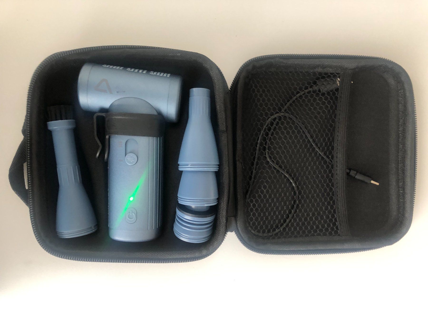 Ventilateurs: Kleiner Handventilator – Neuf avec emballage d'origine à Bassersdorf par sammelfloh