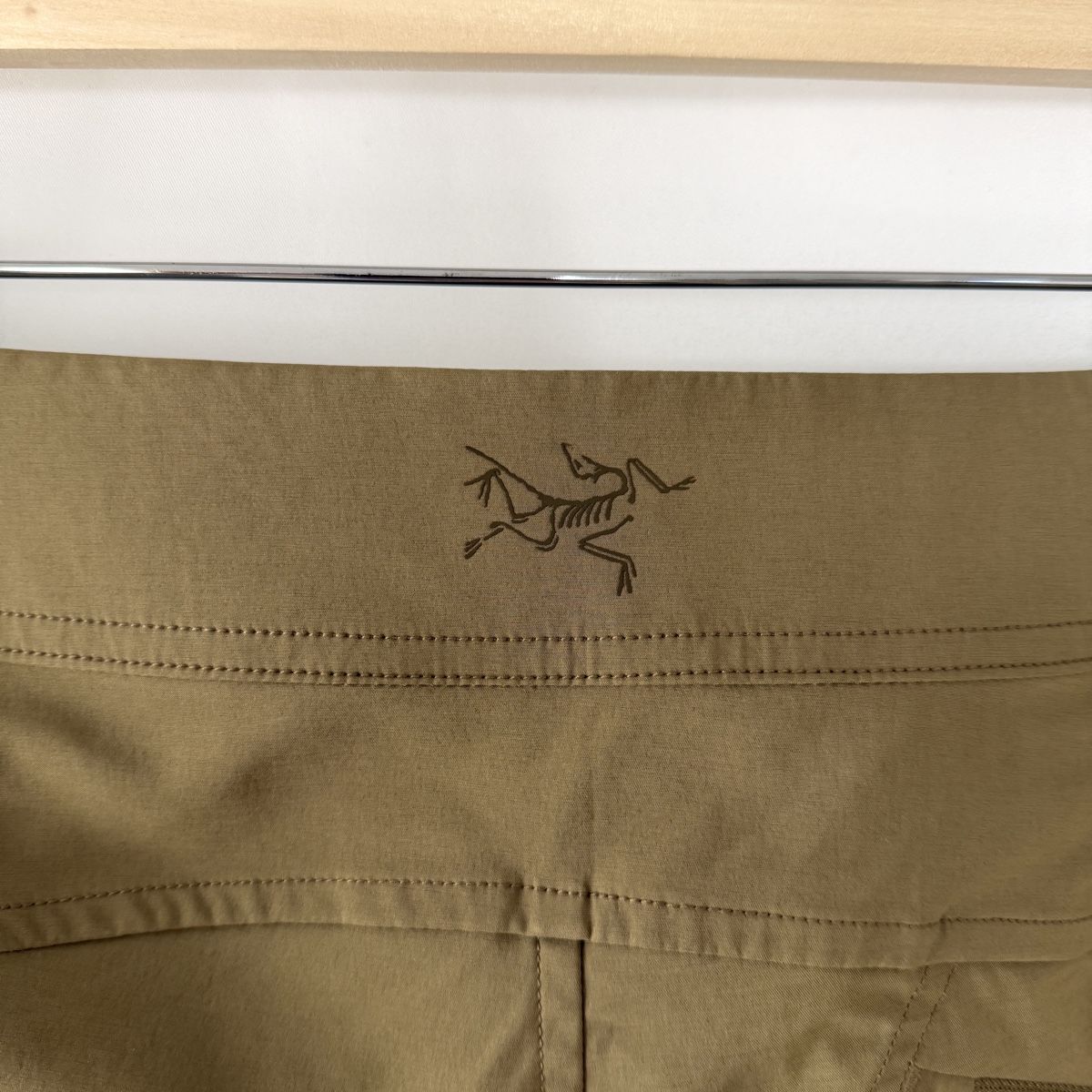 Arcteryx Pantaloni: ARCTERYX Shorts – Nuovo (secondo la descrizione) da Emmen venduto da Avviivva_Com2023 4