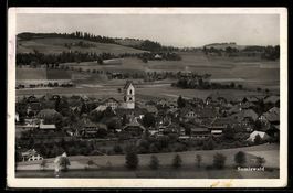 AK Sumiswald, Gesamtansicht mit Kirche und Hügeln