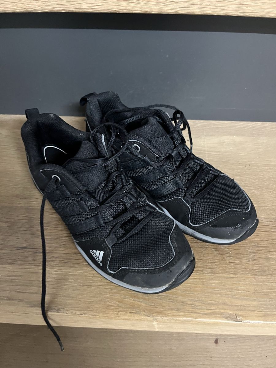 Adidas Scarpe per ragazzi: Adidas Terrex Trekkingschuhe Grösse 33 – Usato da Waldkirch venduto da son_wlp2 1