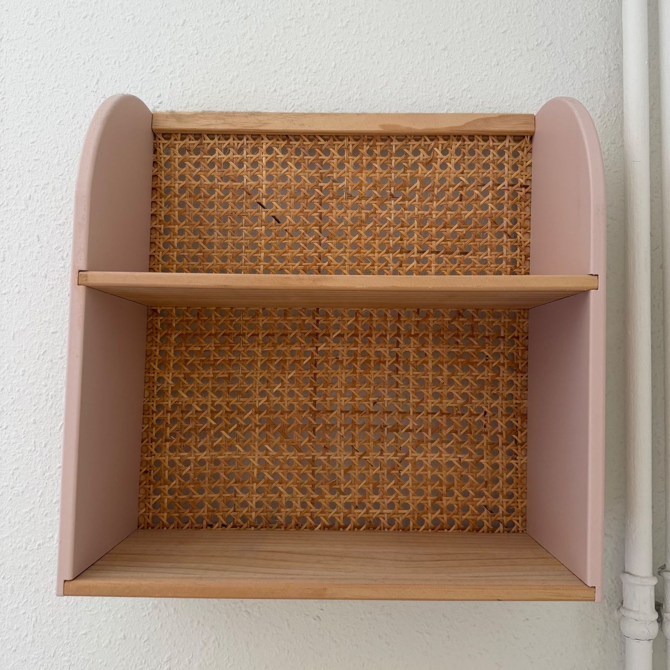 Scaffali: Étagère murale cannage | Rattan wall shelf – Usato da Carouge GE venduto da mma_7n9b 1