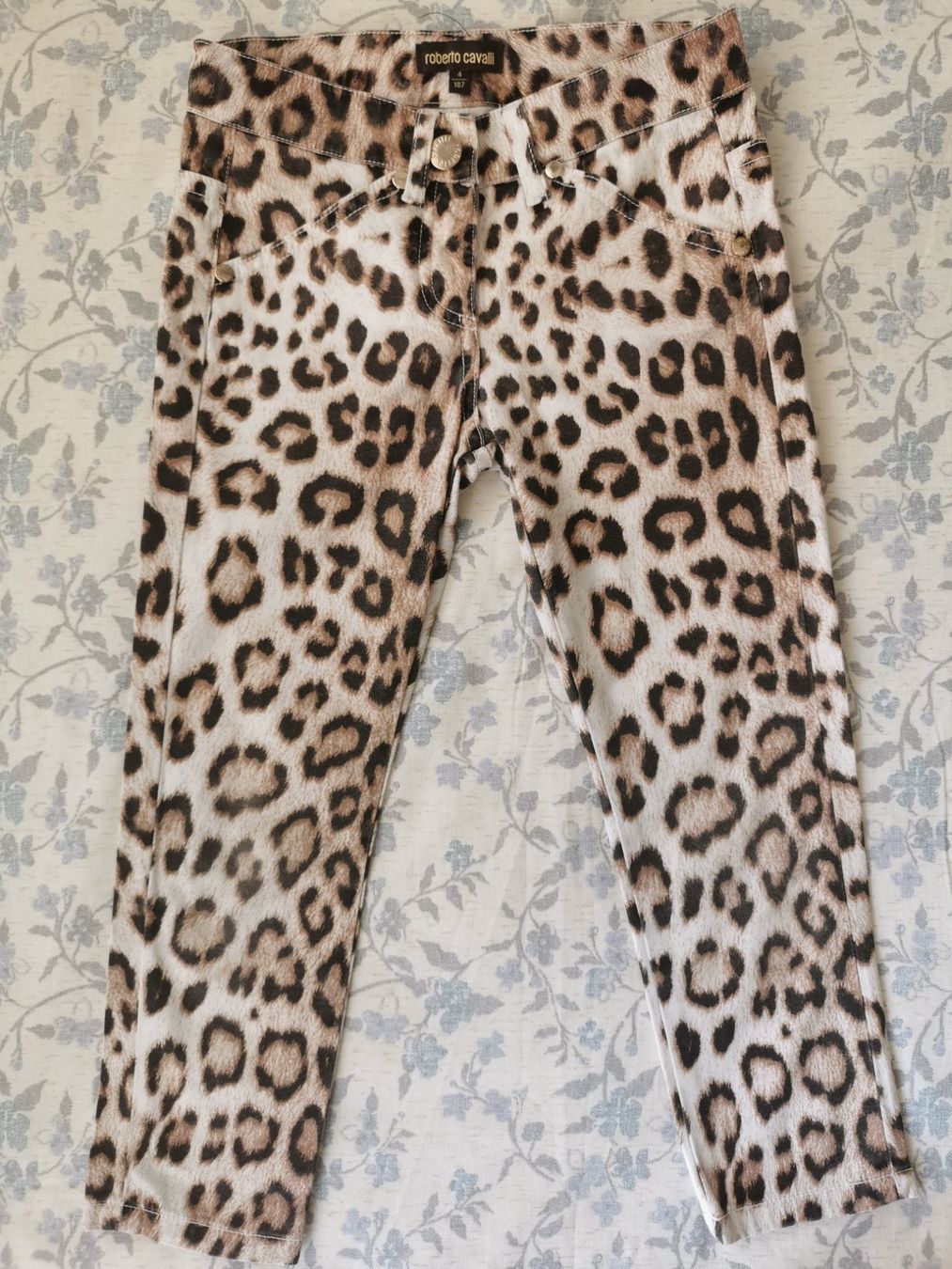 Roberto Cavalli Pantaloni: Roberto Cavalli Hosen gr.4 – Usato da Zürich venduto da Simfa
