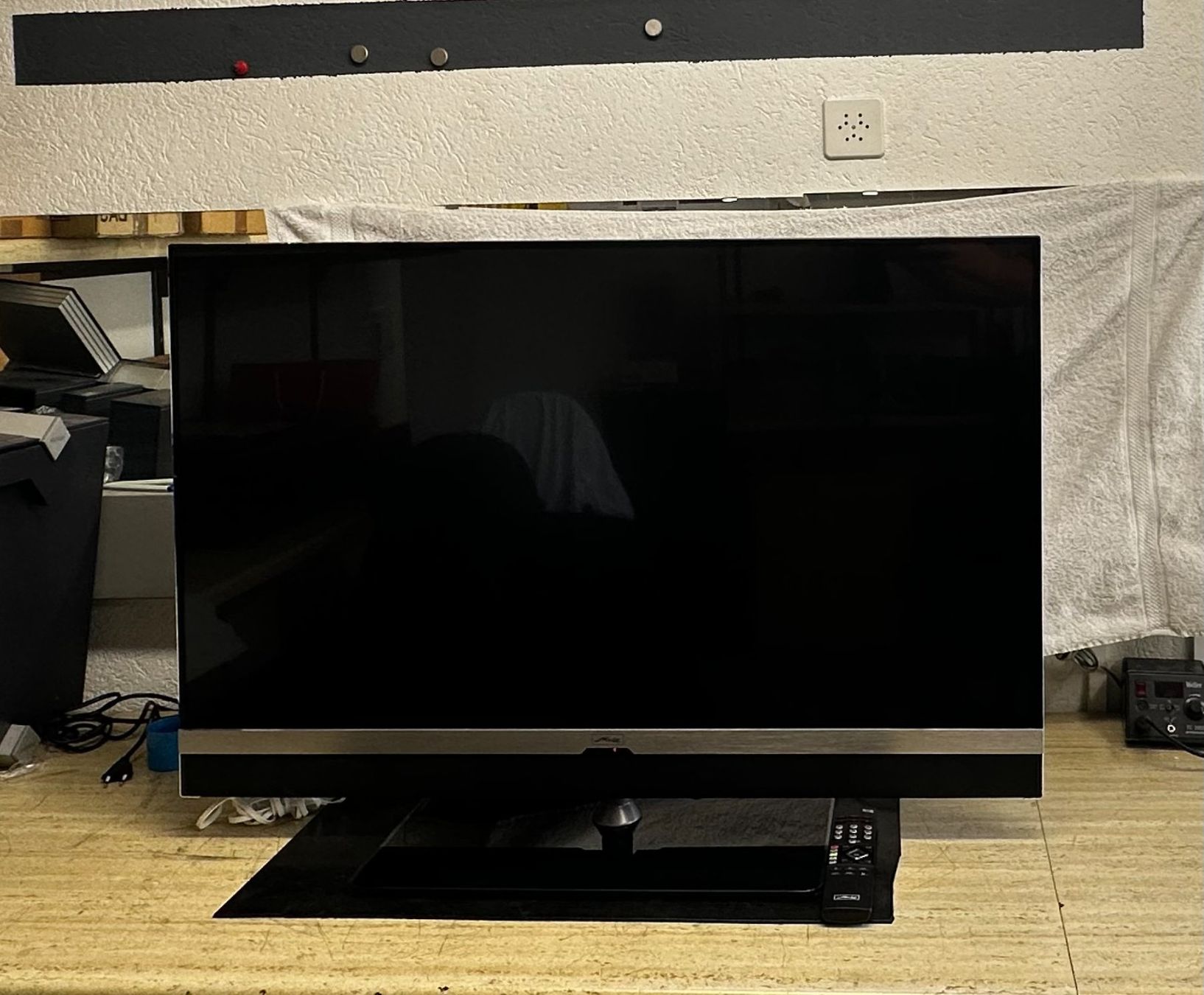 Televisori: Metz Planea 43-UHD twin – Usato da Horw venduto da Bucher_AG_Horw