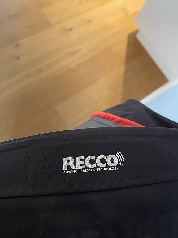 Giacche: Hardshell - Skijacke Damen, Gr. S – Usato da Oberwil BL venduto da elo_mfn6 4