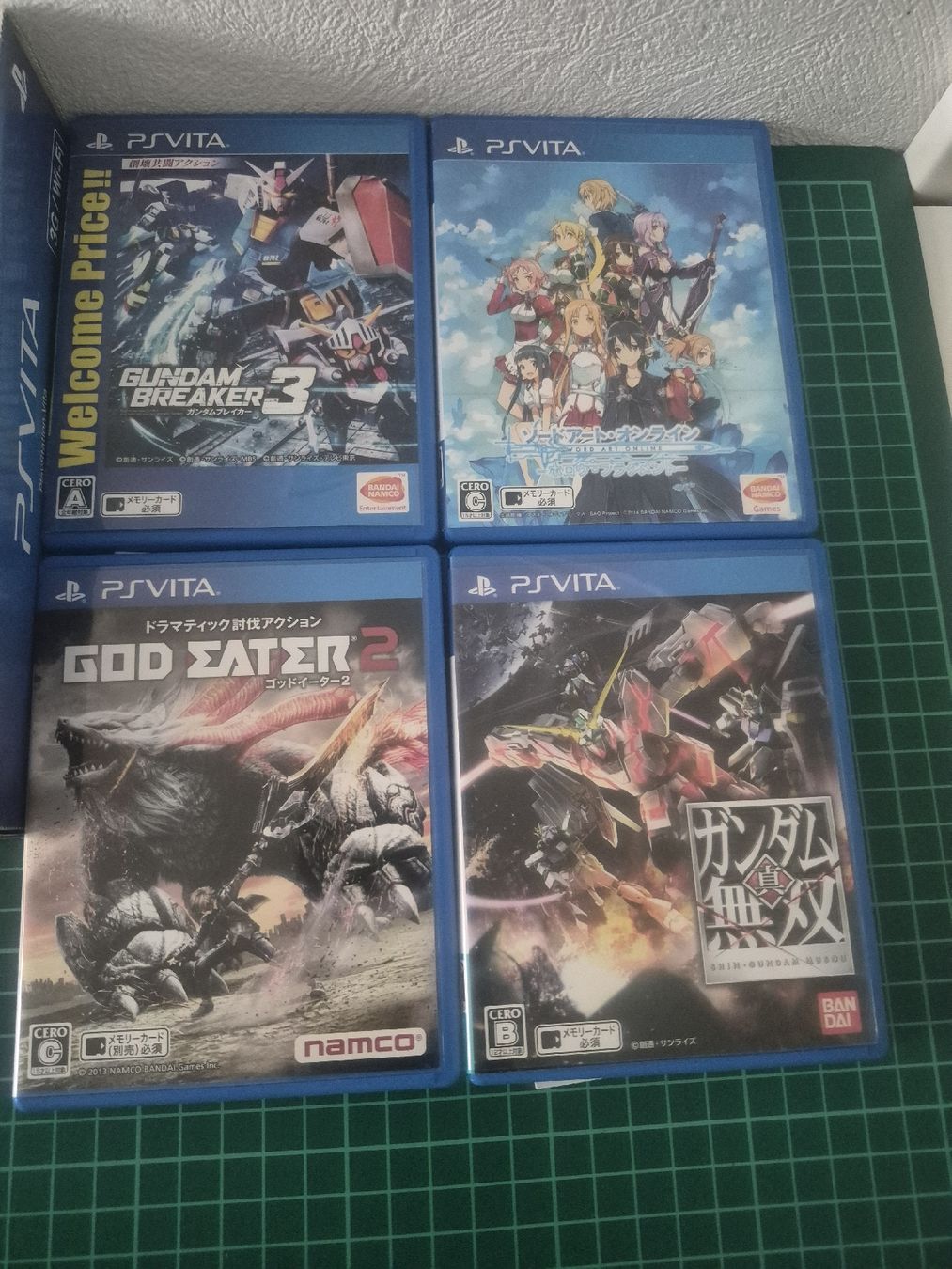 Sony Console: Sony PS Vita Console with 4 Games Excellent Condition – Nuovo (secondo la descrizione) da Meyrin venduto da Retro-GZ 1