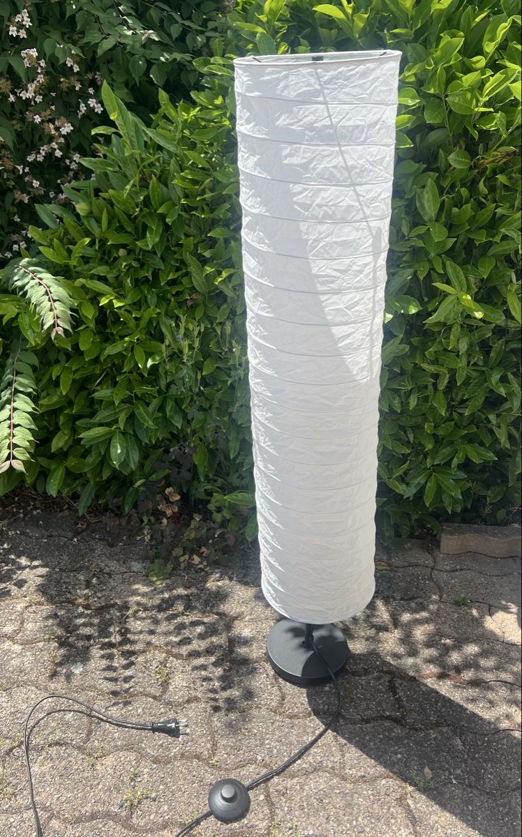 Lampade: Stehlampe Papier weiss ab 1.- – Usato da Illnau venduto da evelineundamelie