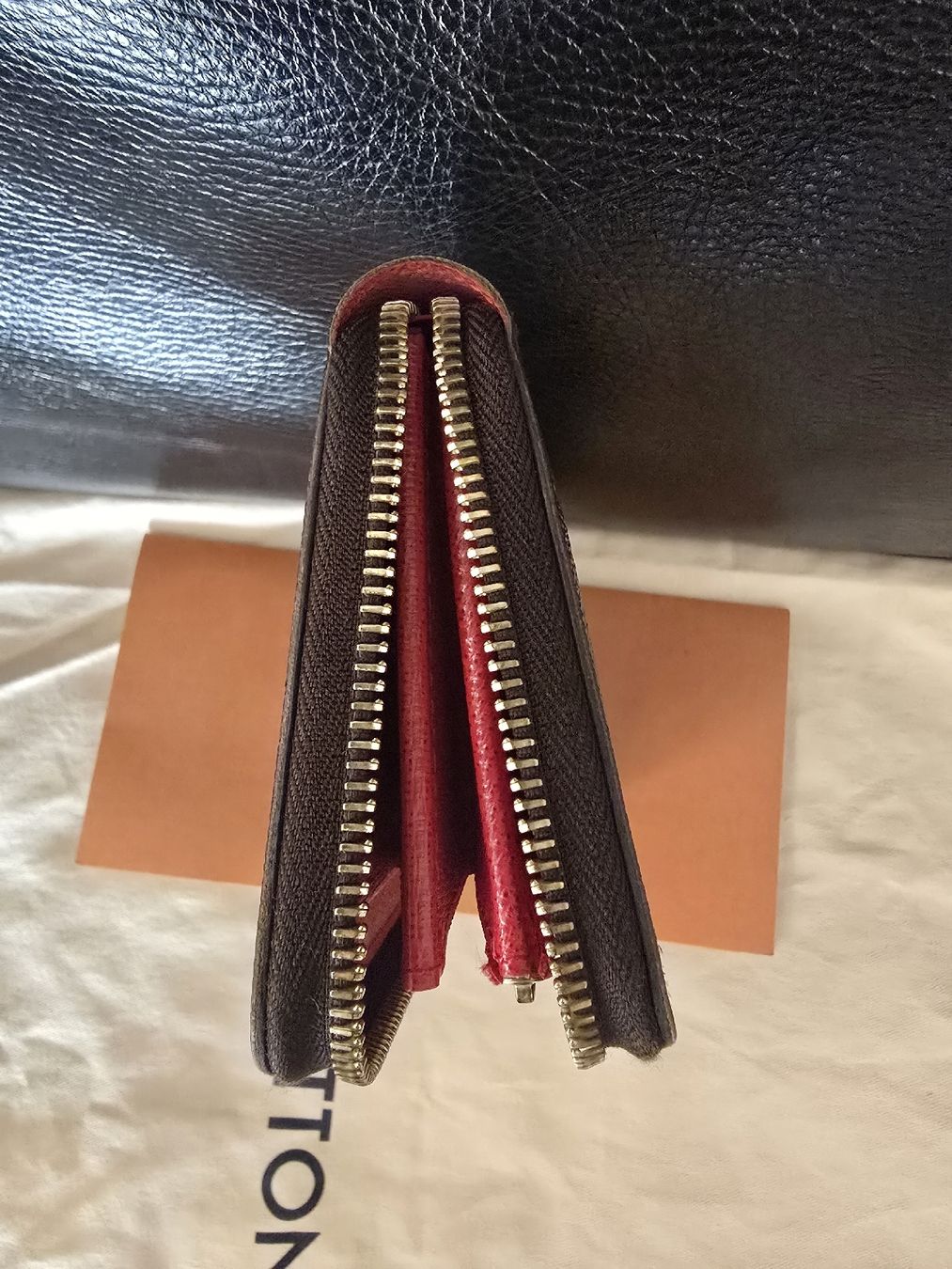 Louis Vuitton Portafogli: Louis Vuitton Zippy Monogram – Usato da Gattikon venduto da lavric_d 4