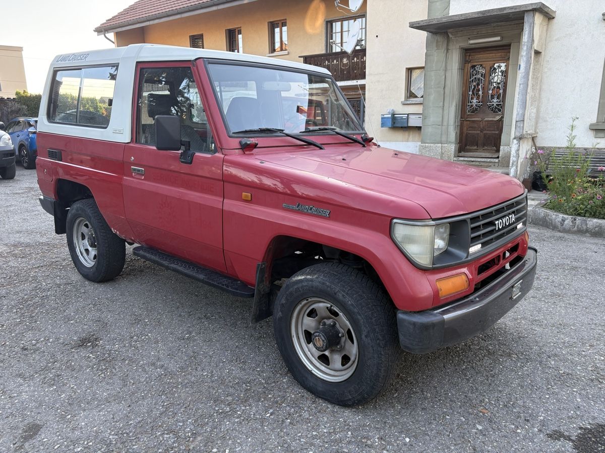 Toyota Automobili: Land cruiser  – Usato da Siviriez venduto da S16_cl2000 1