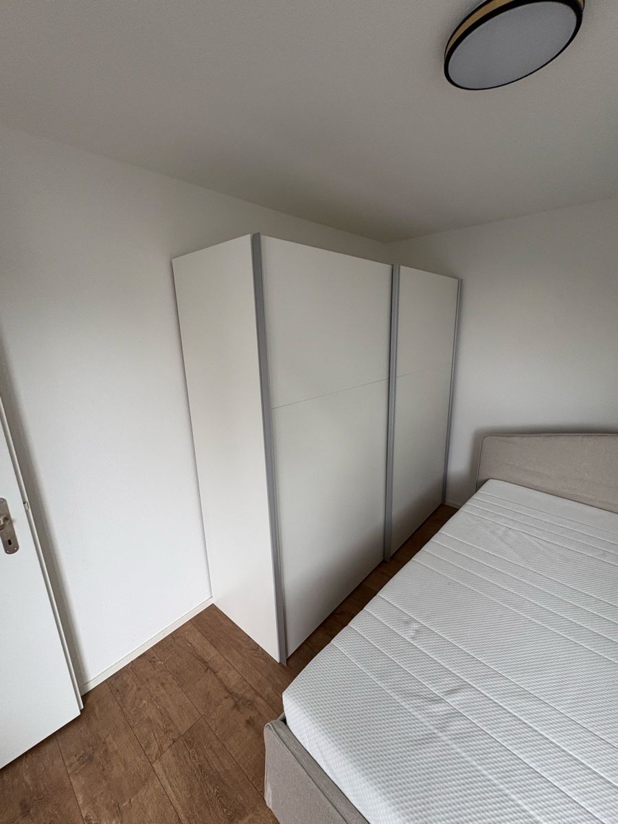 Letti: Pfister Schrank inklusive Bett  – Nuovo (secondo la descrizione) da Kilchberg ZH venduto da bau_x7vy