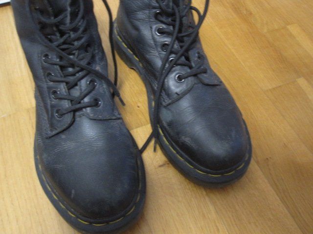 Dr. Martens Scarpe da donna: Stiefeletten WITH BOUNCING SOLES – Usato da Ehrendingen venduto da spanky11 1