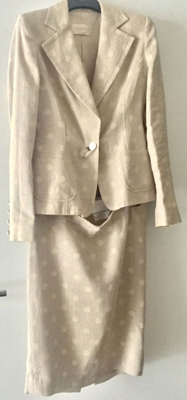 Valentino Anzüge & Kostüme: VALENTINO polka dot suit  Luxury 46IT – Gebraucht aus Basel von 18Inspiration