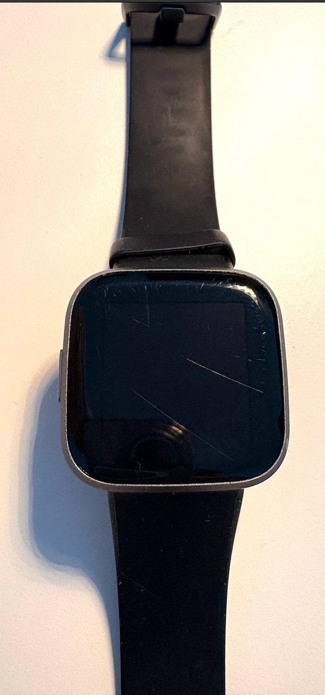 Fitbit Smartwatch: Fitbit Versa 2 – Gebraucht aus Corminboeuf von lau_gq57 1