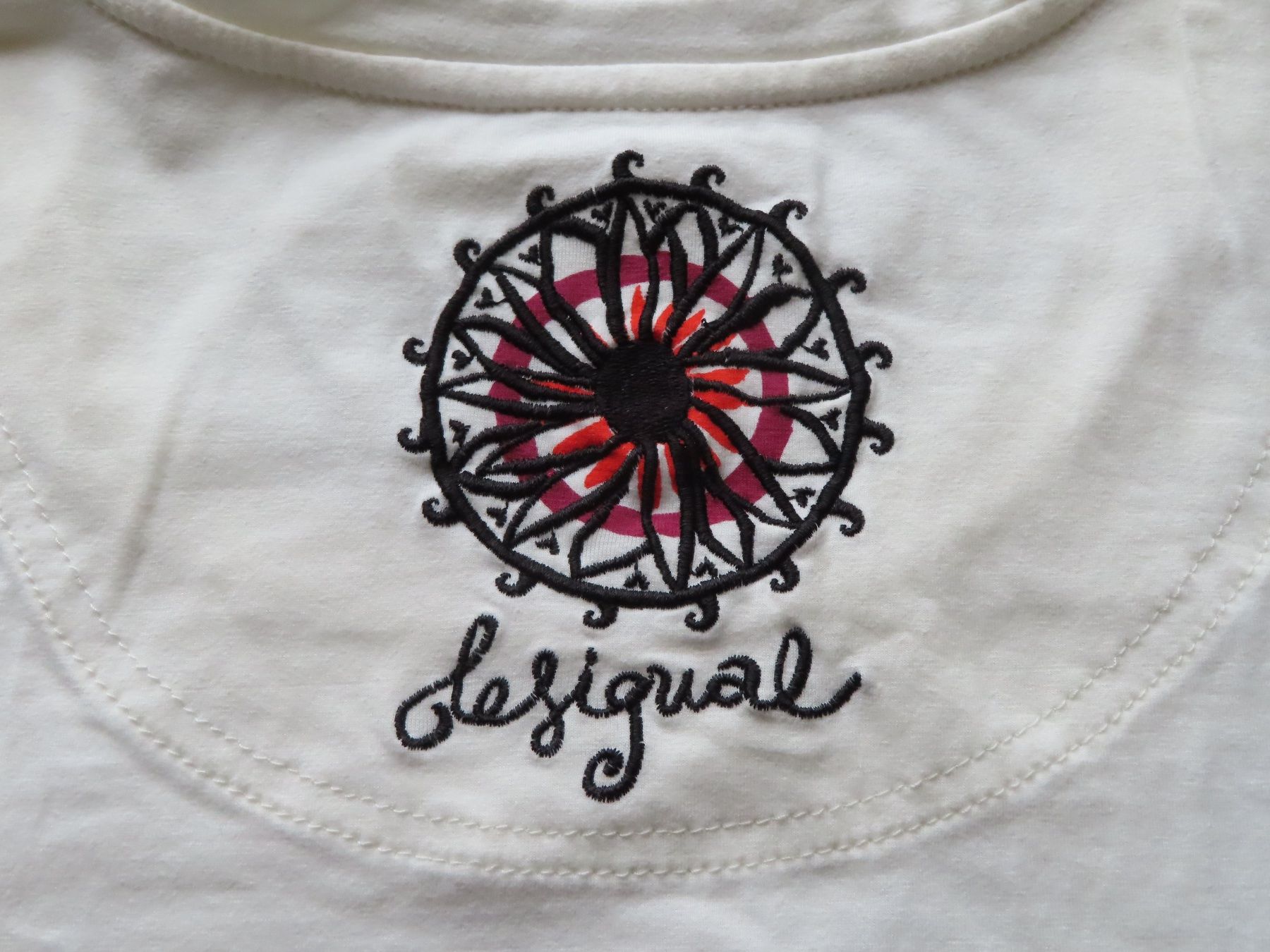 Desigual T-shirt: DESIGUAL wunderschönes Shirt/leichter Pulli Gr.M +++top+++ – Usato da Wallenried venduto da Asyano 6