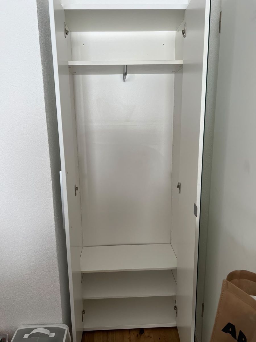 Ikea Armoires: Ikea Schrank  – D'occasion à Rheineck par ser_yn88