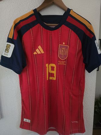 Spanien Fussball Trikot rot Grösse L final shirt 