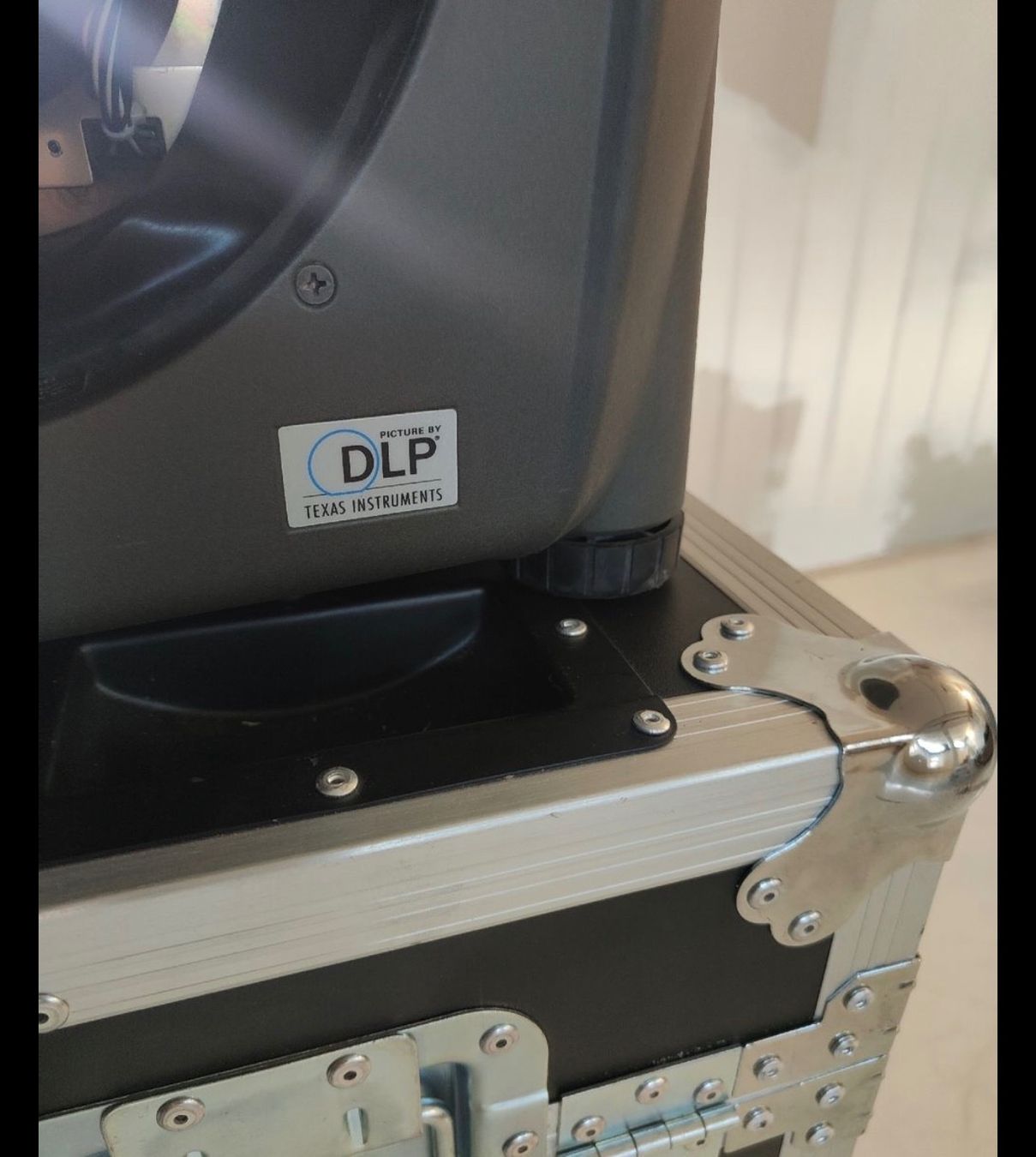 Proiettori: Beamer Christie DS + 8K – Usato da Luzern venduto da mllu01 5