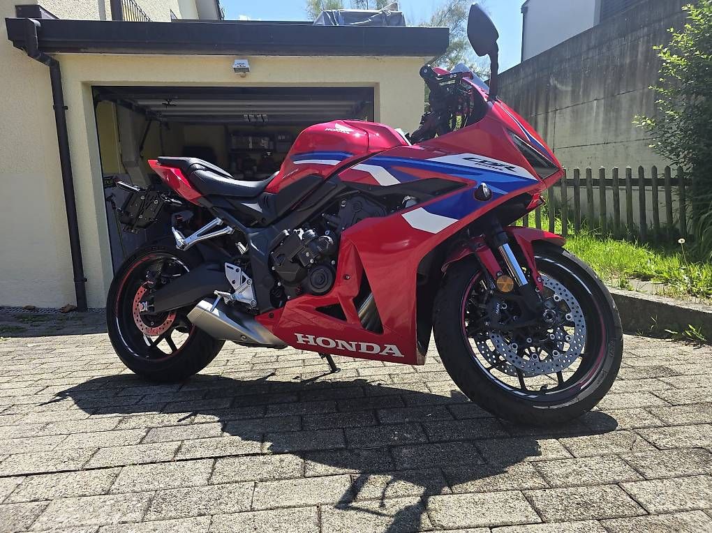 Honda Route: Honda CBR 650 R E-Clutch – D'occasion à Unterentfelden par Mclaren2 1