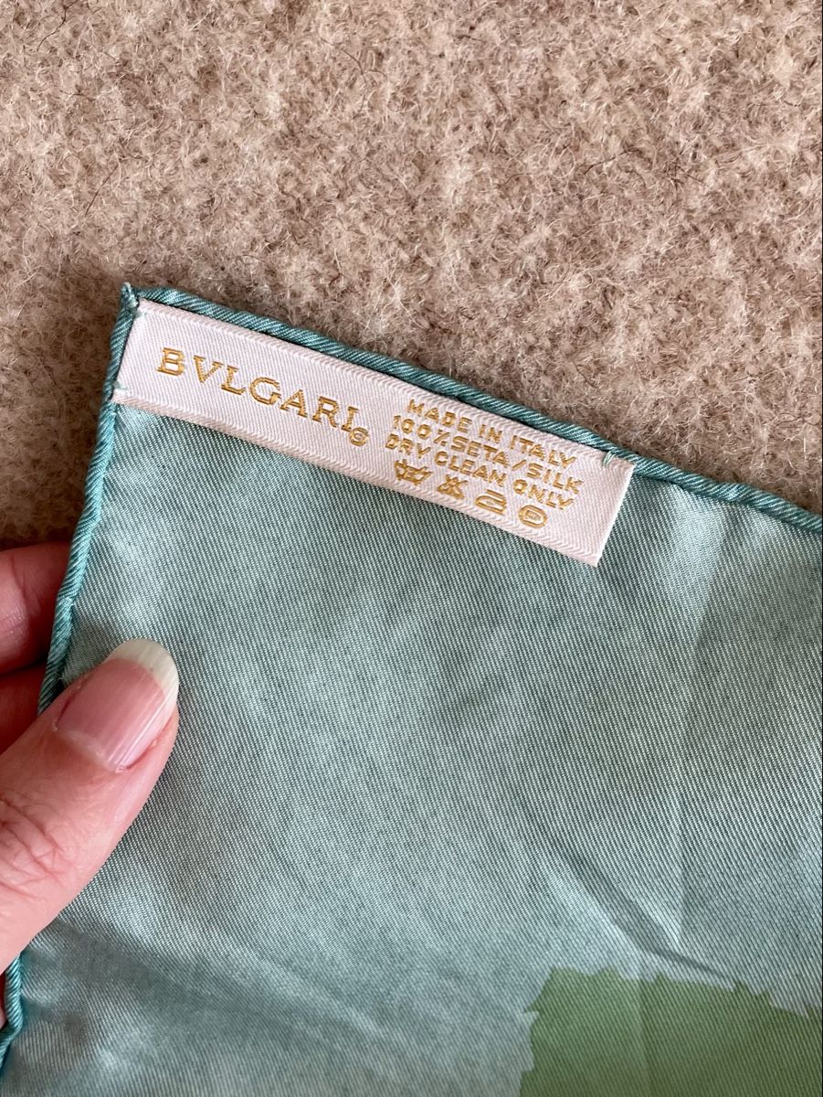 Bulgari Foulard & Sciarpe: Seidenfoulard Bulgari – Usato da Bern venduto da AnnaRobert 3