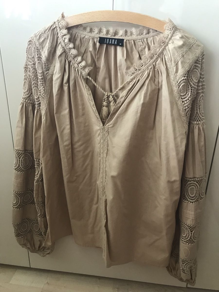 Top: Ibana - top beige avec guipure – Nuovo (secondo la descrizione) da Pully venduto da avben