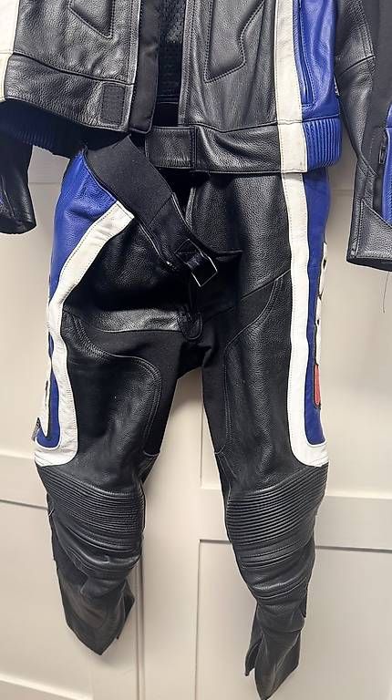 IXS Completi: Motorrad Lederkombi 2 Teiler – Usato da Rorschach venduto da mairofa 1