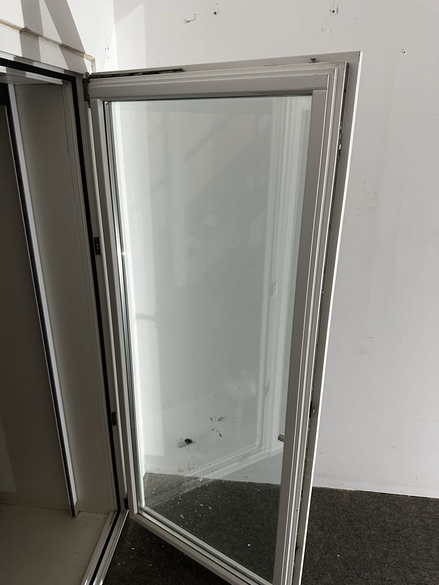 Fenêtres: Holzfenster – D'occasion à Ins par pat_rxn5 3