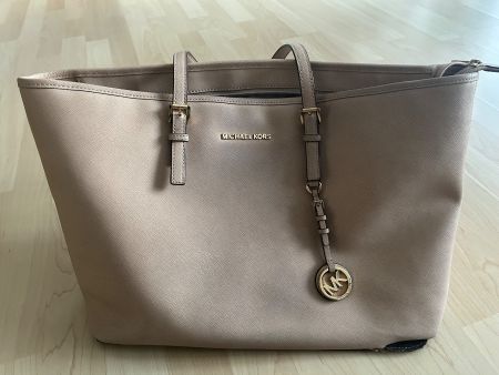 Michael Kors Tasche gebraucht