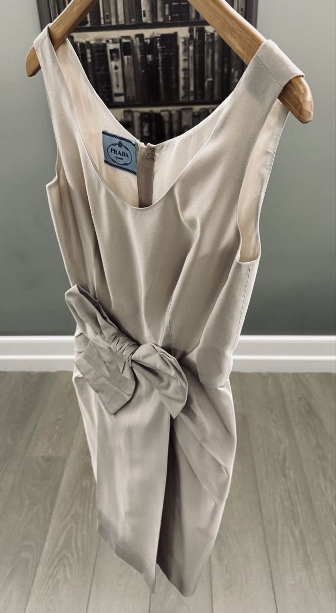 Prada Robes: Prada dress – Neuf (Voir description) à Collonge-Bellerive par alejan_0984 3