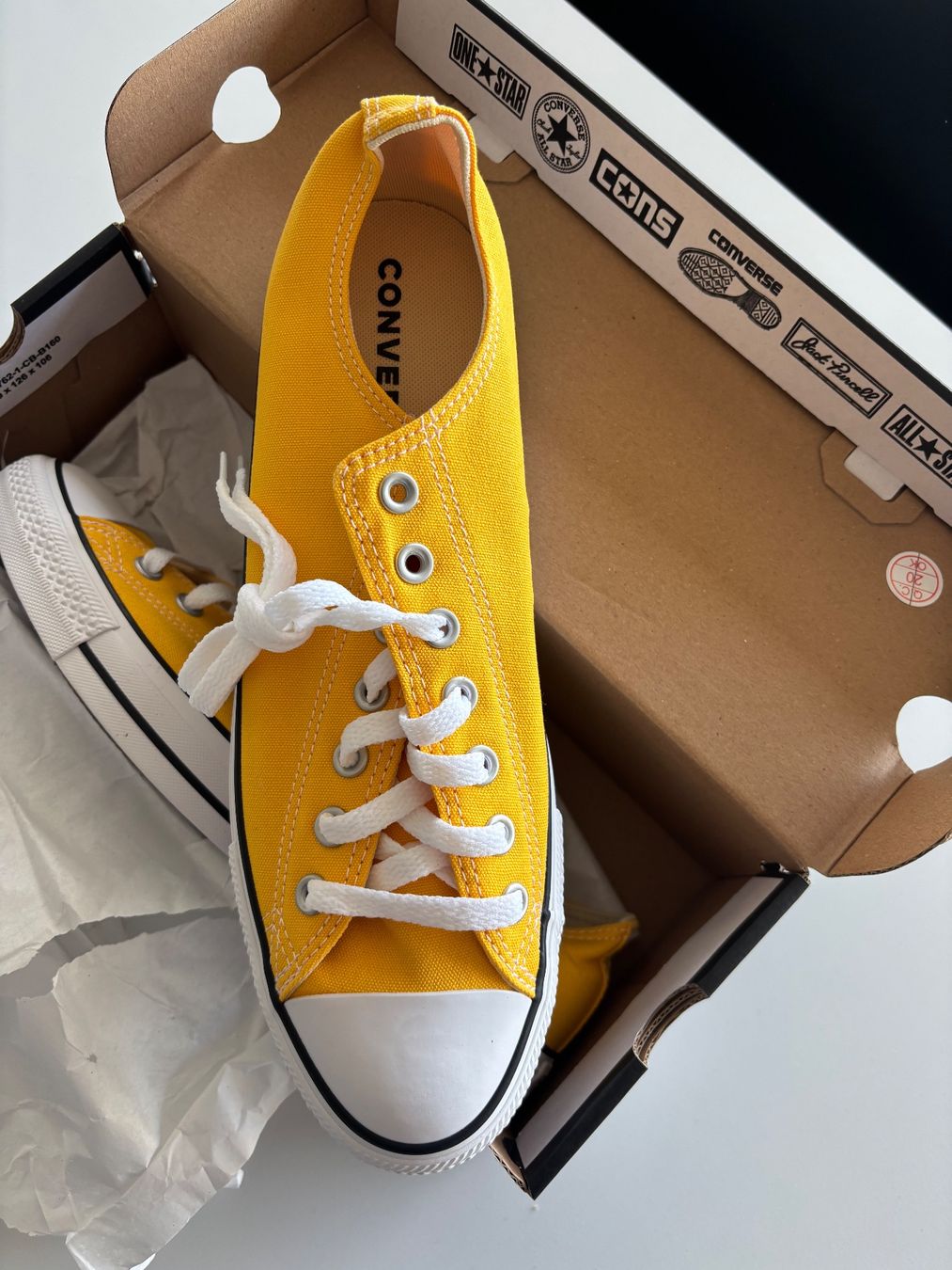 Converse Scarpe da uomo: Converse Gelb – Nuovo e nell'imballaggio originale da Bern venduto da cice_be