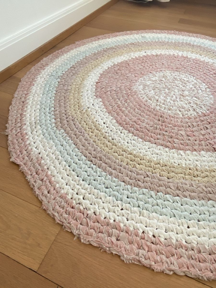 Tappeti: Teppich 1m40 – Usato da Basel venduto da yul81 1
