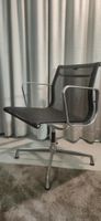 Vitra Bürostuhl Aluminium Netz schwarz Charles & Ray 
