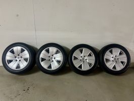 Originale Porsche Taycan Kompletträder 19 Zoll