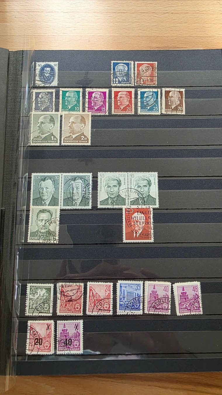 Tous les timbres: Briefmarkensammlung DDR – D'occasion à Wettswil par Schnuebe