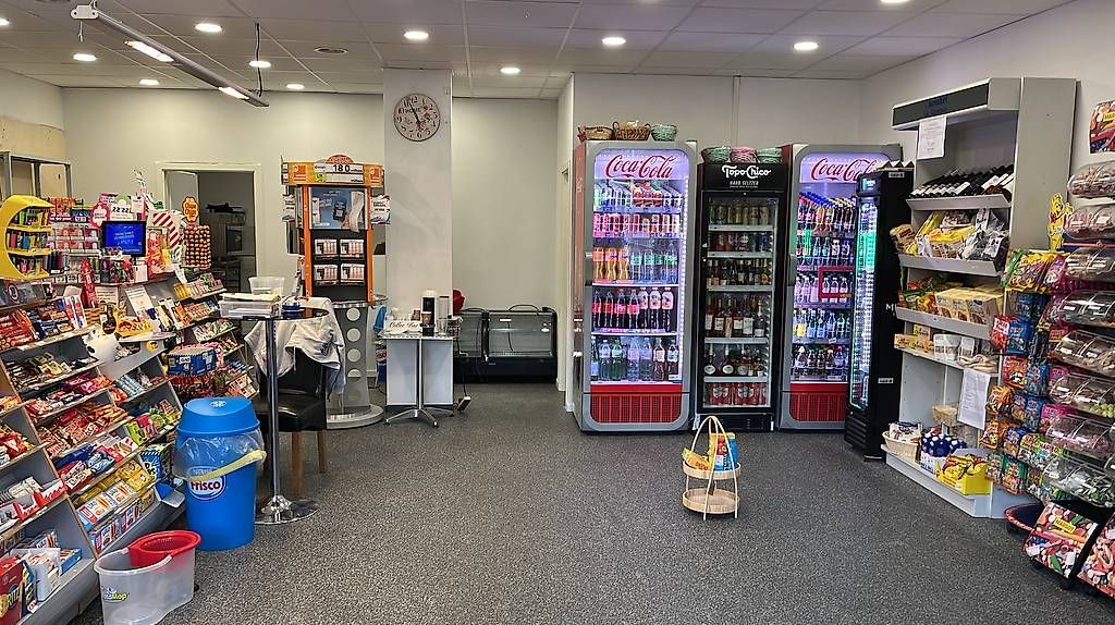 Fours: Kiosque épicerie  – D'occasion à Pully par yaa_rm7x 4