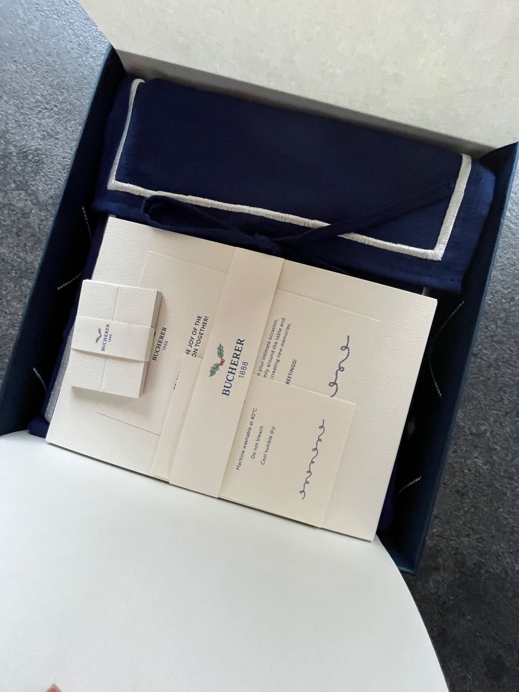 Set di tavolo e panche: BUCHERER Weihnachtsgeschenkbox, Tischset – Nuovo e nell'imballaggio originale da Kilchberg ZH venduto da Simple.Life 4