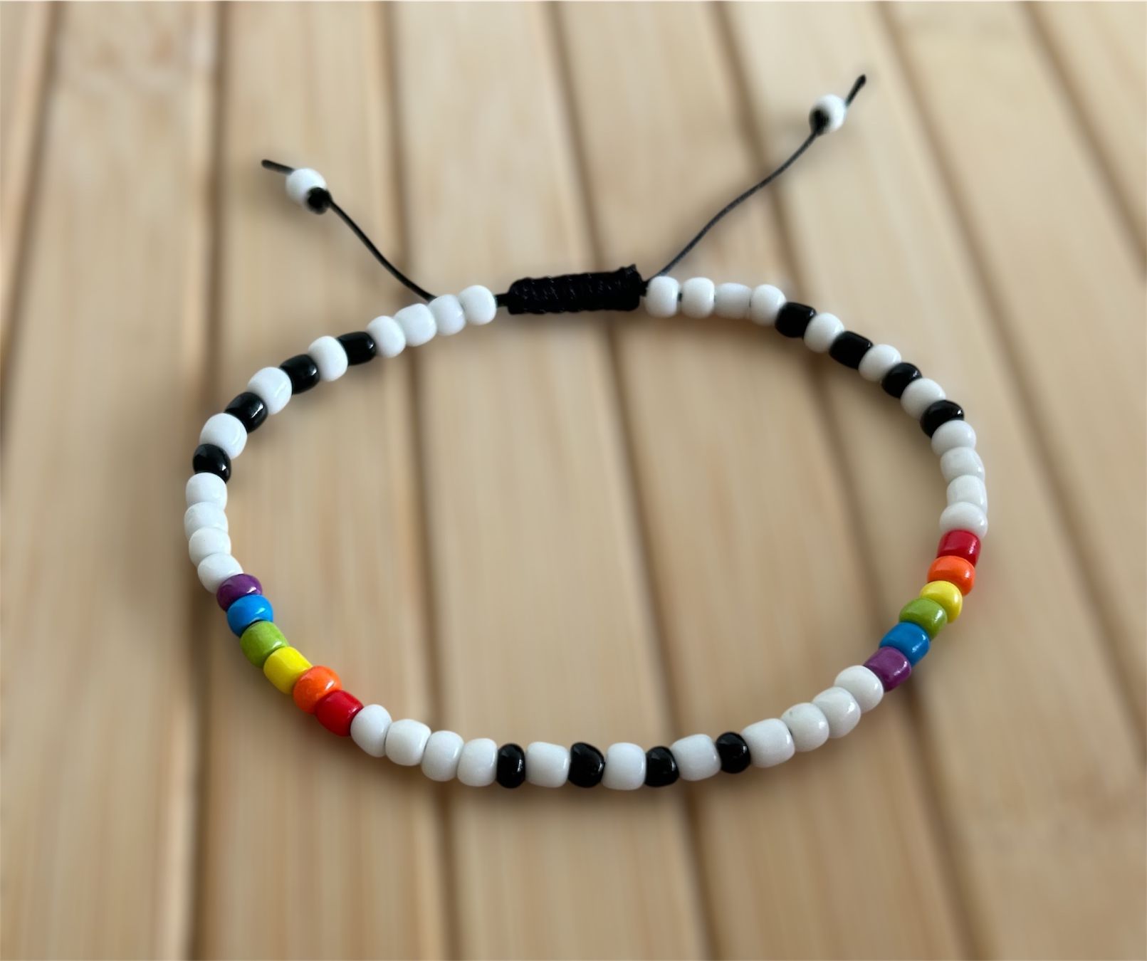 Bracciali & Braccialetti: Regenbogen Armband - Neu & Handgemacht – Nuovo e nell'imballaggio originale da Geneve venduto da vane267